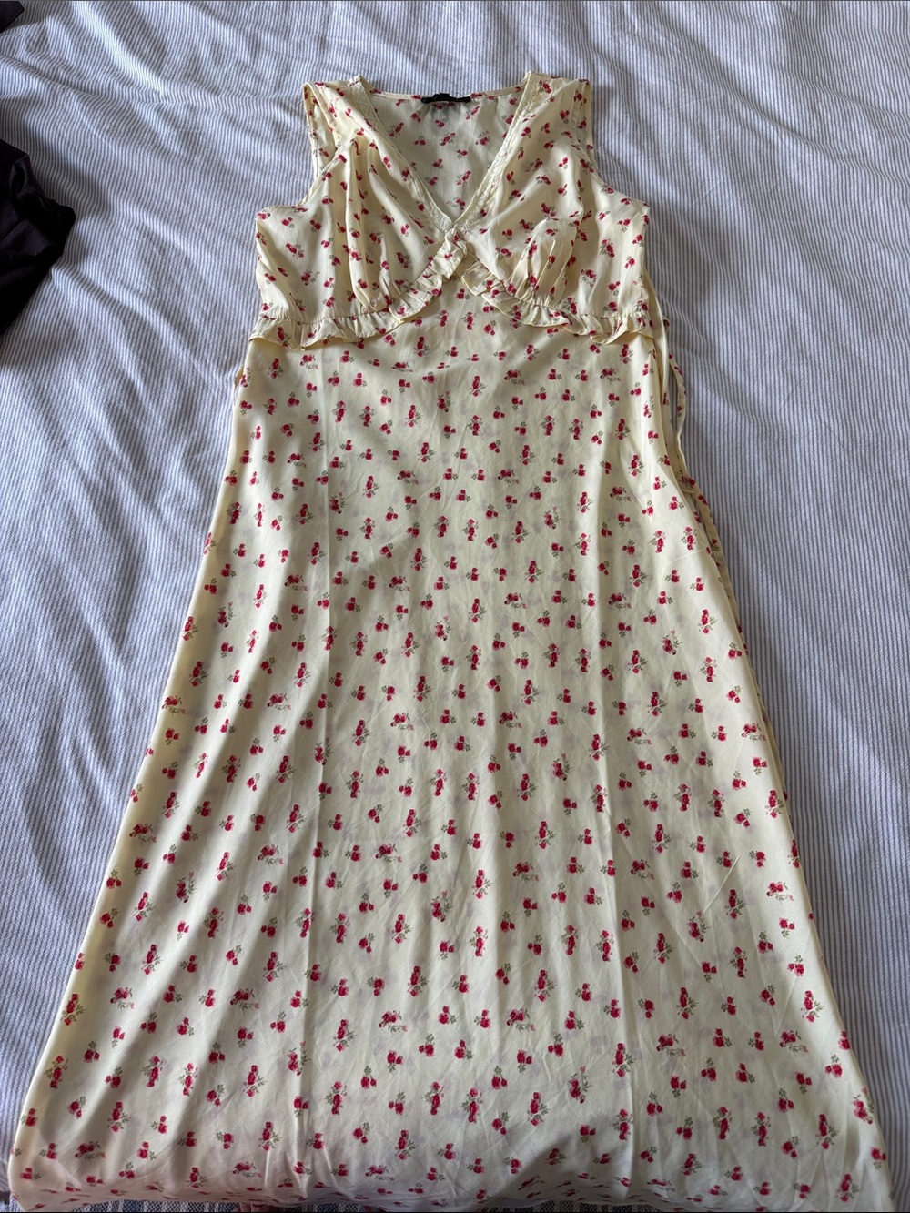Floral Sleeveless V-Neck Dress